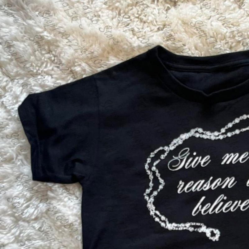 2000s Woman Clothing Y2K Cloth - đánh giá và giá Y2K Graphic Baby Tee Crop