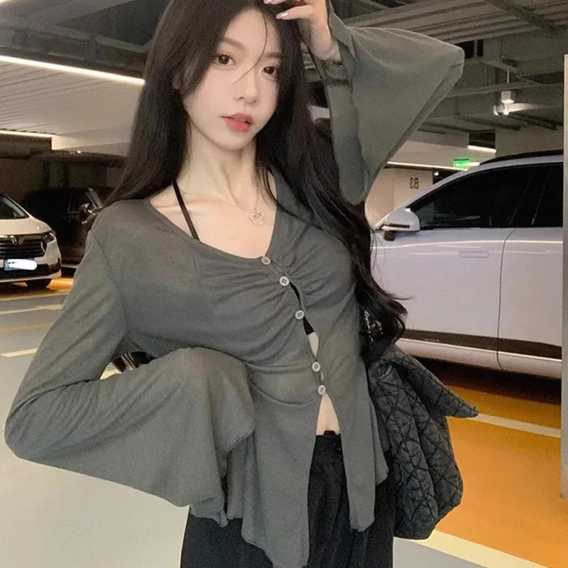 Sheer Flare Sleeve Blouse - Y2 - đánh giá và giá Blouses